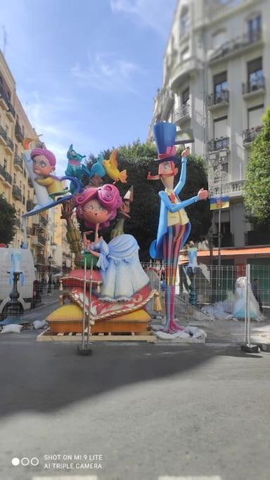4 - Acogedora Habitacion Junto A Ruzafa Con Bano Privado Y Aire Acondicionado 瓦伦西亚 外观 照片